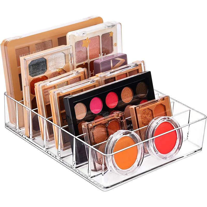 منظم بـ 7 أقسام لظلال العيون و - مراجعة Eyeshadow Palette وسعره