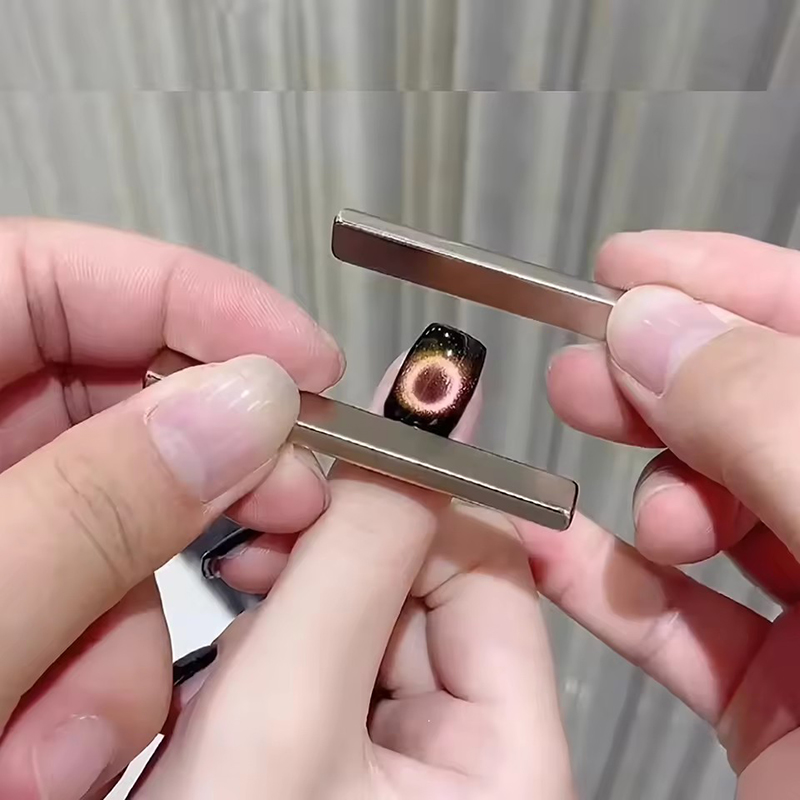 قلم مغناطيسي كبير 60×10×3 ملم  - مراجعة Contour Palette Stick وسعره