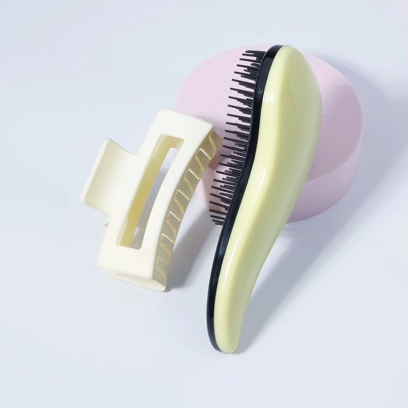 مجموعة أدوات تصفيف الشعر مكونة - مراجعة Hair Scalp Massager وسعره