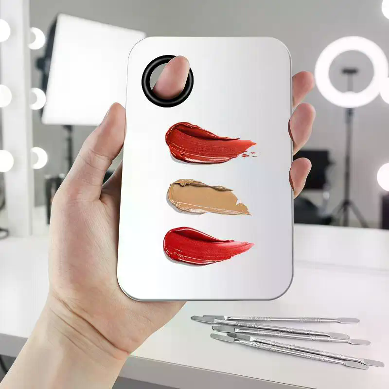 ملعقة خلط المكياج من الفولاذ ا - مراجعة Eyeshadow Palette وسعره