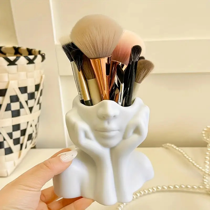 حامل فرشاة مكياج على شكل وجه - - مراجعة Beauty And Makeup Quotes وسعره